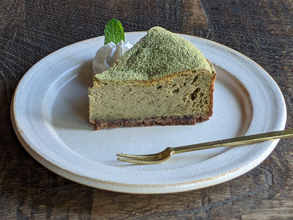 福岡八女・ミニサイズほうじ茶のベイクドチーズケーキ（12㎝ホール）の画像