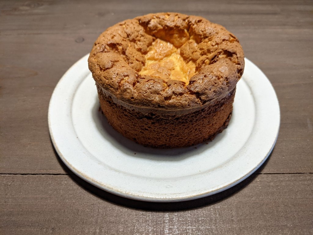 ミニサイズ ホワイトチョコのガトーショコラ（12㎝）の画像