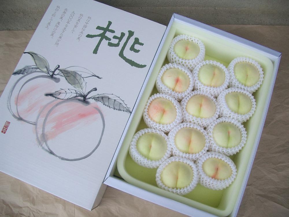 特選清水白桃【4kg】贈答用 11〜13個入りの画像