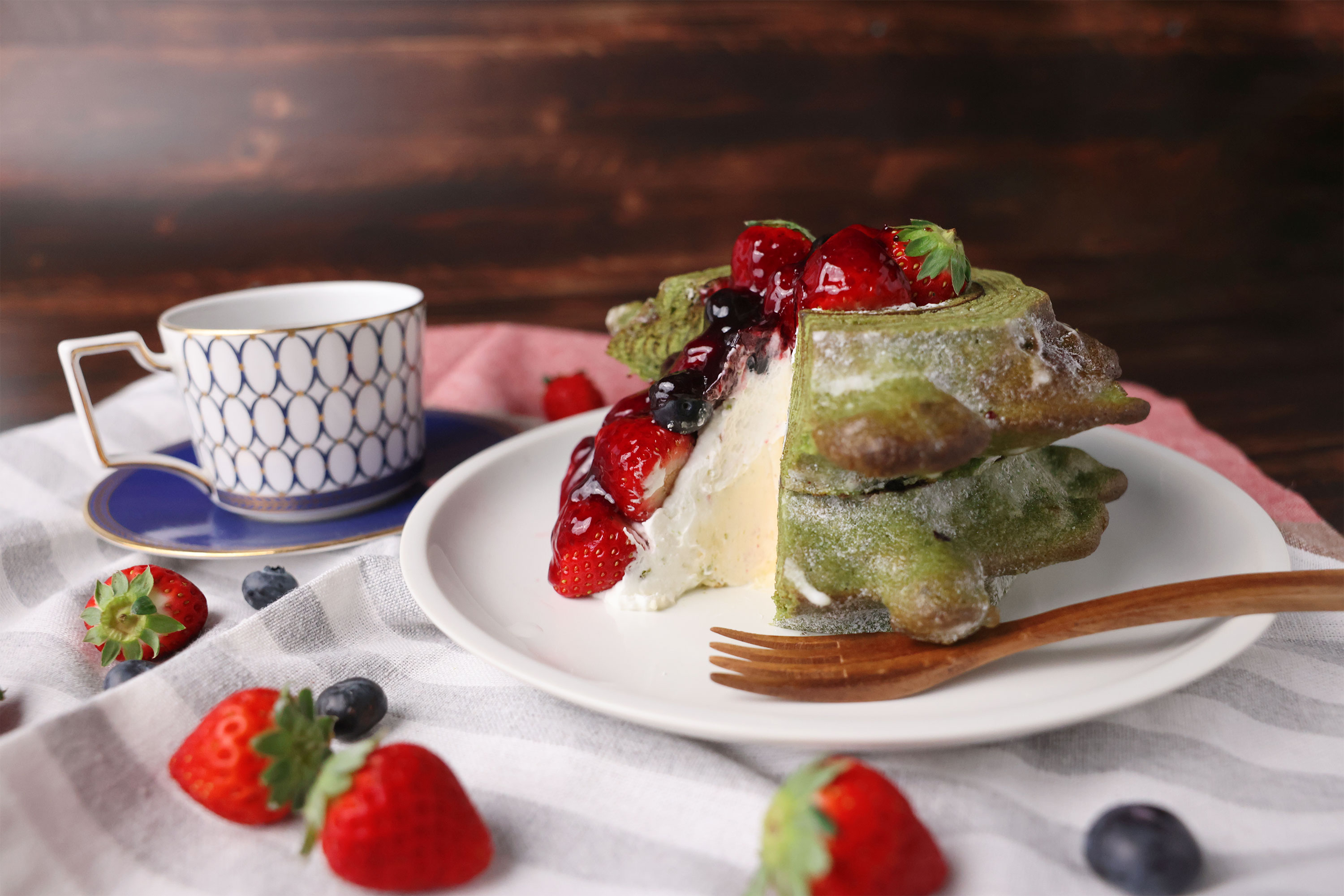 バースデーケーキ　苺あふれるバーム・ド・フリュイの画像