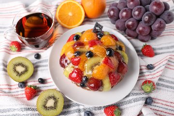 バースデーケーキ　フルーツタルトの画像