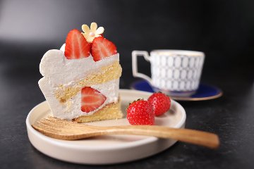 バースデーケーキ　ガトーフレイズの画像