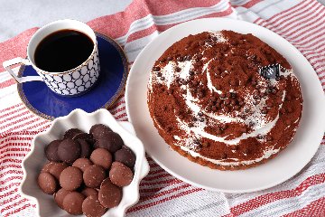 バースデーケーキ　ベルギー産　生チョコタルトの画像