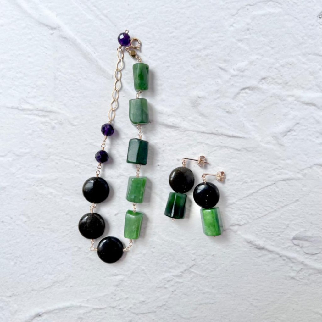 ネフライトとゴールデンオブシディアンのピアス/イヤリングとブレスレットのセット_14kgfの画像