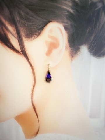 「風にのって」カイトシェイプのイヤリング/ピアス　ブルーパープルコッパー 14kgfの画像