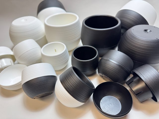 ボール型プラ鉢-2号-黒小(1鉢)[*]の画像