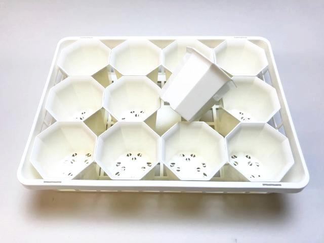 生産者仕様の園芸トレイ：白 (ハーフ)＋八角縁広プラ鉢-2.5号-白(トレイ1枚＋12鉢付きで1セット)[254GW]の画像