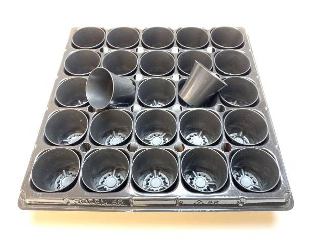 1.5号プラ鉢ぴったり整理トレイ-厚(ハード)＋スマートロースタイル1.7号ミニプラ鉢-黒(トレイ1枚＋25鉢付きで1セット)の画像