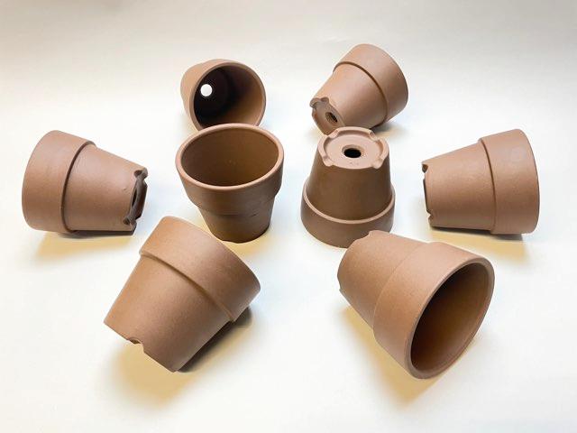 黒陶器鉢(黒朱温鉢/黒土)-3.5号(φ10×H9)※多少の欠けご容赦下さいの画像