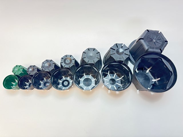 スリット鉢-2.5号黒(CSM-75)ブラック＠多肉植物・塊根植物コーデックス・アガベ・サボテン・盆栽・観葉・実生・バラ鉢・果樹鉢[254GB]の画像