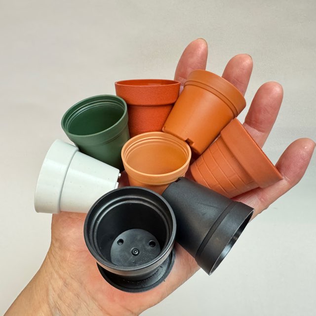 1号プラ鉢-赤茶-超ミニサイズ(1号鉢1寸鉢一寸鉢)＠フラワー