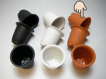厚手のプラ鉢-ふっくら2.5号-茶画像