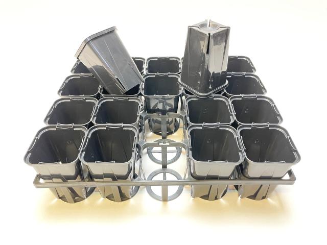 7.5cmポットや2号鉢用四角型枠トレイ：ハーフ浅型[H5.5cm]-20鉢用＋兼弥スリット深鉢75四角(2号ロング相当)：カネヤスリットポット(トレイ1枚＋20鉢付きで1セット)[*][254GB]の画像