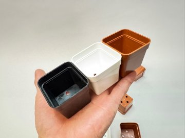 四方鉢 1.7号四角プラ鉢-黒-超ミニサイズ(スクウェア)スクエア