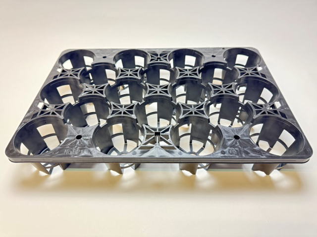 9cmポットや3号鉢用丸型枠トレイ(3×4＋2×3=18鉢用)の画像