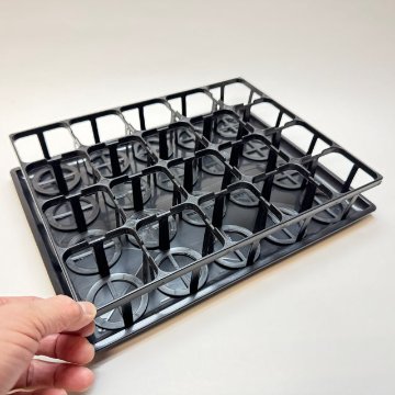 7.5cmポットや2号鉢用四角型枠トレイ：ハーフ浅型[H5.5cm]-20鉢用＋1.8号ミニラン鉢系どっしりカップ型(白)Wホワイト○高機能プラ鉢(トレイ1枚＋20鉢付で1セット)通気・排水重視[*]の画像
