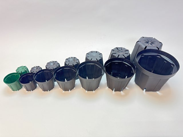 スリット鉢-4号黒(CSM-120)ブラック[254GB]＠多肉植物・塊根植物