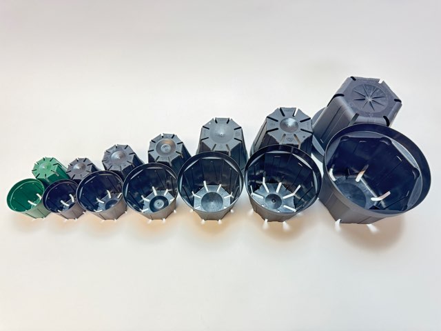 スリット鉢-4号黒(CSM-120)ブラック＠多肉植物・塊根植物コーデックス・アガベ・サボテン・盆栽・観葉・実生・バラ鉢・果樹鉢[254GB]の画像