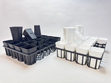 7.5cmポットや2号鉢用四角型枠トレイ：ハーフ標準型[H6.4cm]-20鉢用＋プレステラ深鉢75(2号相当)黒★(トレイ1枚＋20鉢付きで1セット)の画像