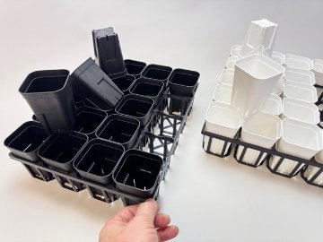 7.5cmポットや2号鉢用四角型枠トレイ：ハーフ標準型[H6.4cm]-20鉢用＋プレステラ深鉢75(2号相当)白☆(トレイ1枚＋20鉢付きで1セット)の画像