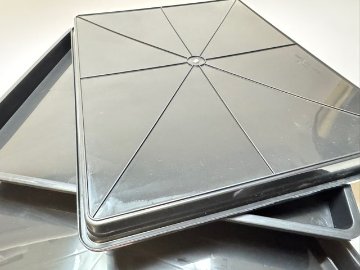 ★不規則まだら模様※深＊園芸ハーフトレイ(プレステラ90型ハーフトレイ対応)・育苗箱ハーフ・かごトレーハーフ等に使える受け皿＊深型(底面給水)幅36×奥29×高2.5(cm)※空受皿(ソーサー)1枚の画像