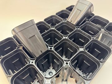 プレステラ深鉢専用★-90対応四角枠トレイ：24鉢用(黒)＋プレステラ深鉢90-黒★(トレイ1枚＋24鉢付きで1セット)[254GB]の画像