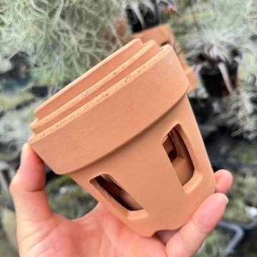 R8/8/18少量入荷！(新)側面穴3ヶ所タイプ＊穴あき(胴抜き)素焼鉢-3号[長四角形穴]洋蘭/着生蘭/フウラン/セッコク/エアプランツ/ビカクシダ1鉢売※多少の欠け凹みご容赦を!の画像
