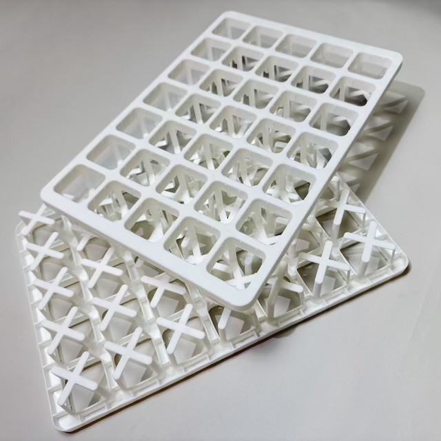ミニプラ鉢1号・1.3号鉢対応-白色ミニトレイ-35(5×7)鉢用＊(約)A4サイズ相当※1枚売＊多肉・塊根植物・アガベ・ハオルチア・アデニウム・パキポディウム・実生の画像