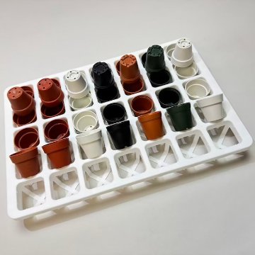ミニプラ鉢1号・1.3号鉢対応-白色ミニトレイ-35(5×7)鉢用＊(約)A4サイズ相当※1枚売＊多肉・塊根植物・アガベ・ハオルチア・アデニウム・パキポディウム・実生の画像
