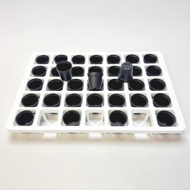 1号鉢＋ミニプラ鉢1号・1.3号鉢対応-白色ミニトレイ-35(5×7)鉢用(35鉢＋トレイ1枚付きで1セット)の画像