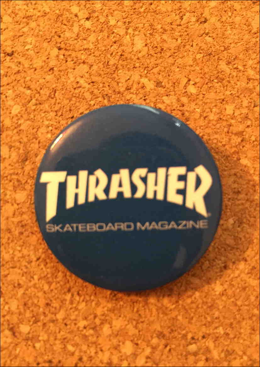 THRASHER 缶バッジの画像