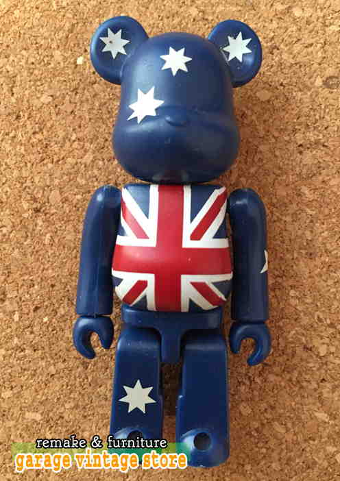 BE@RBRICK SERIES 7 FLAGの画像