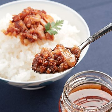 【母の日限定】一番人気！ 銀座イタリアンシェフ手作り食べるラー油 3点セット ご飯のお供ギフト 化粧箱入り メッセージカード付きの画像