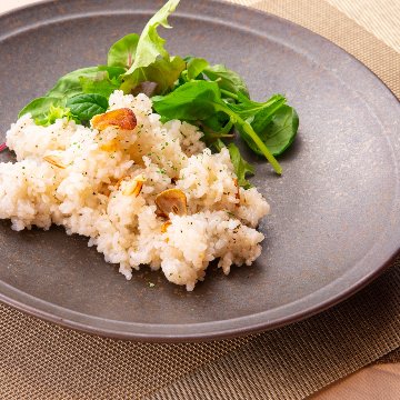 【母の日限定】かけるだけで仕上りが銀座イタリアンの味に！ 銀座イタリアンのシェフが作る オリーブオイル 3種セット メッセージカード付きの画像