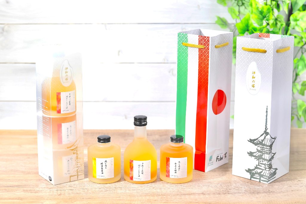 GLOW ギフトセット① お酒 プレゼント ギフト 女性 誕生日 記念日 贈り物 高級 人気 贈答 梅酒 銀座イタリアンファビズ おもてなし 伊和の塔 ３段 スタッキング ボトルの画像