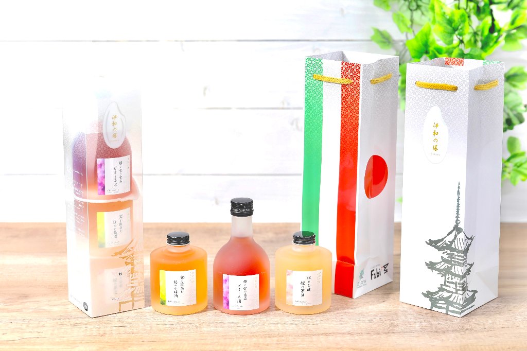 GLOW ギフトセット② お酒 プレゼント ギフト 女性 誕生日 記念日 贈り物 高級 人気 贈答 梅酒 銀座イタリアンファビズ おもてなし 伊和の塔 ３段 スタッキング ボトルの画像