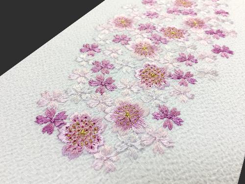 刺繍［白］ちらし桜柄半衿の画像