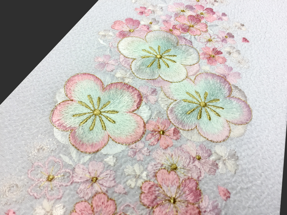 刺繍［白］大輪桜柄半衿の画像