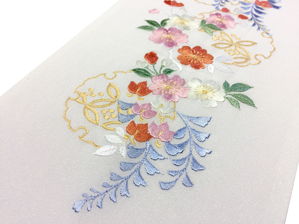 刺繍［淡い紫］雪輪桐桜柄半衿の画像