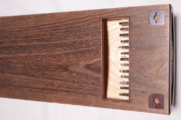 ピン琴　紫檀巻き　会津材 　クリ甲　綾杉の画像