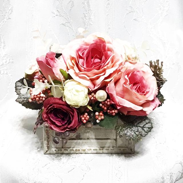造花・アートフラワー　ピンクの薔薇のミニBOXの画像