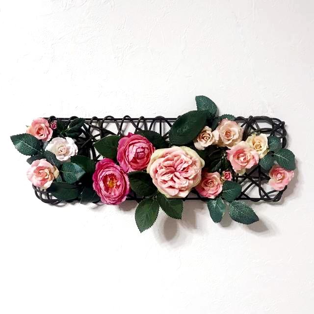 造花・アートフラワー　薔薇の壁飾りの画像