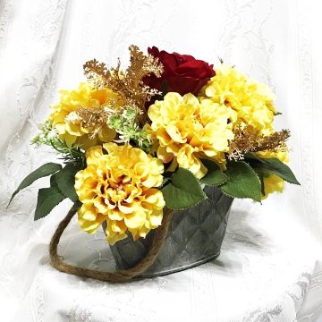 造花・アートフラワー　ダリアのオールラウンドアレンジの画像