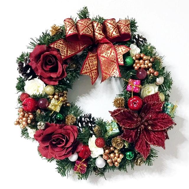 造花・アートフラワー　薔薇とポインセチアのクリスマスリースの画像