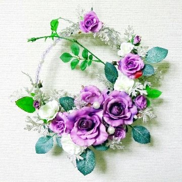 造花・アートフラワー　三日月リース（パープル）の画像