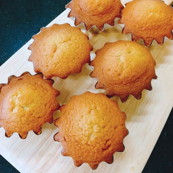 マドレーヌ　カップの画像