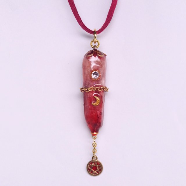 マジカル鉱石スティックペンダント【桃赤】の画像