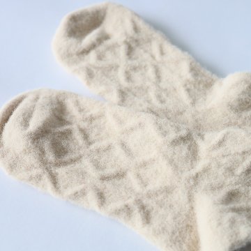 ウール（羊毛）混でふわもこ靴下「ポッポ」　冬の普段使いの靴下に。の画像