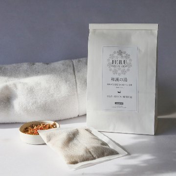 お試し単品1包【医薬部外品】9種類の生薬で女性の体を癒す入浴剤　和漢の湯の画像