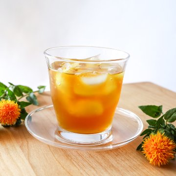 【べに花】巡るべに花茶とゆらぎ女性の為のギフトBOXセット（巡る紅花ブレンド茶、よもぎ入浴剤、五感で感じるアロマキャンドル）の画像